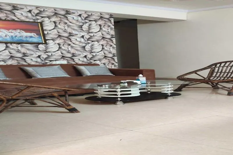 Otel The Mid City Home 2 Varanasi